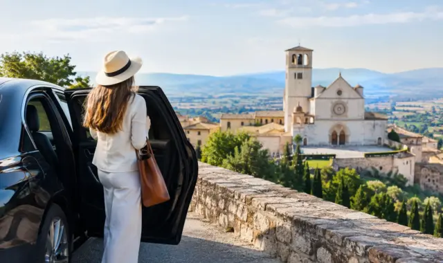 How to Reach Assisi Privately in Comfort